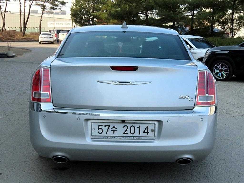 Chrysler 300C - Vista 4