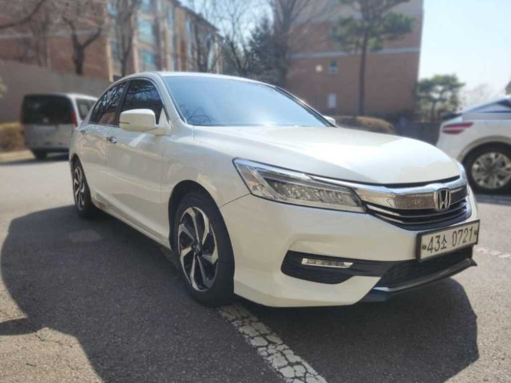 Honda Accord - Vista 3