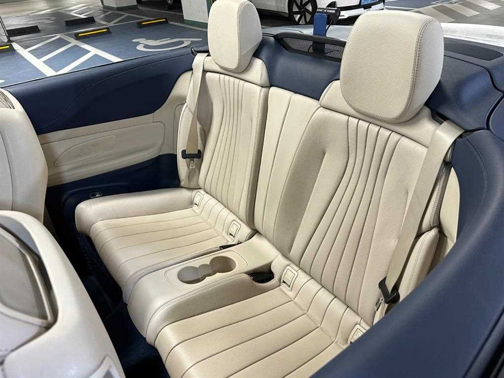 Mercedes Benz E class - Vista 7