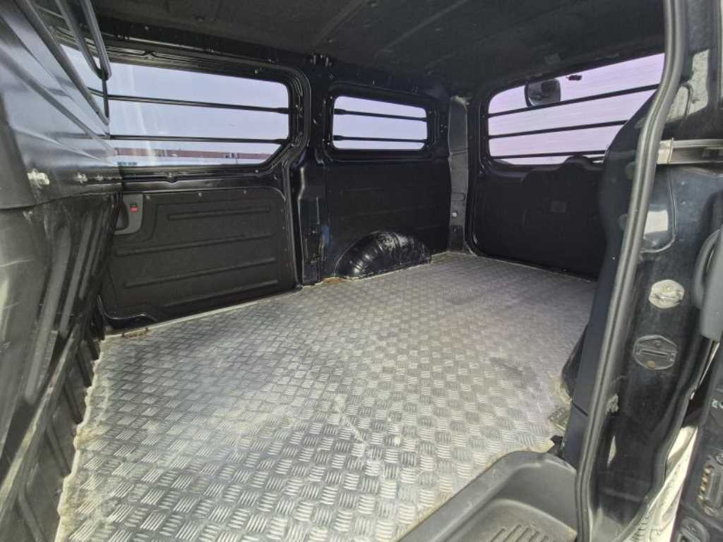 HYUNDAI Starex - Vista 6