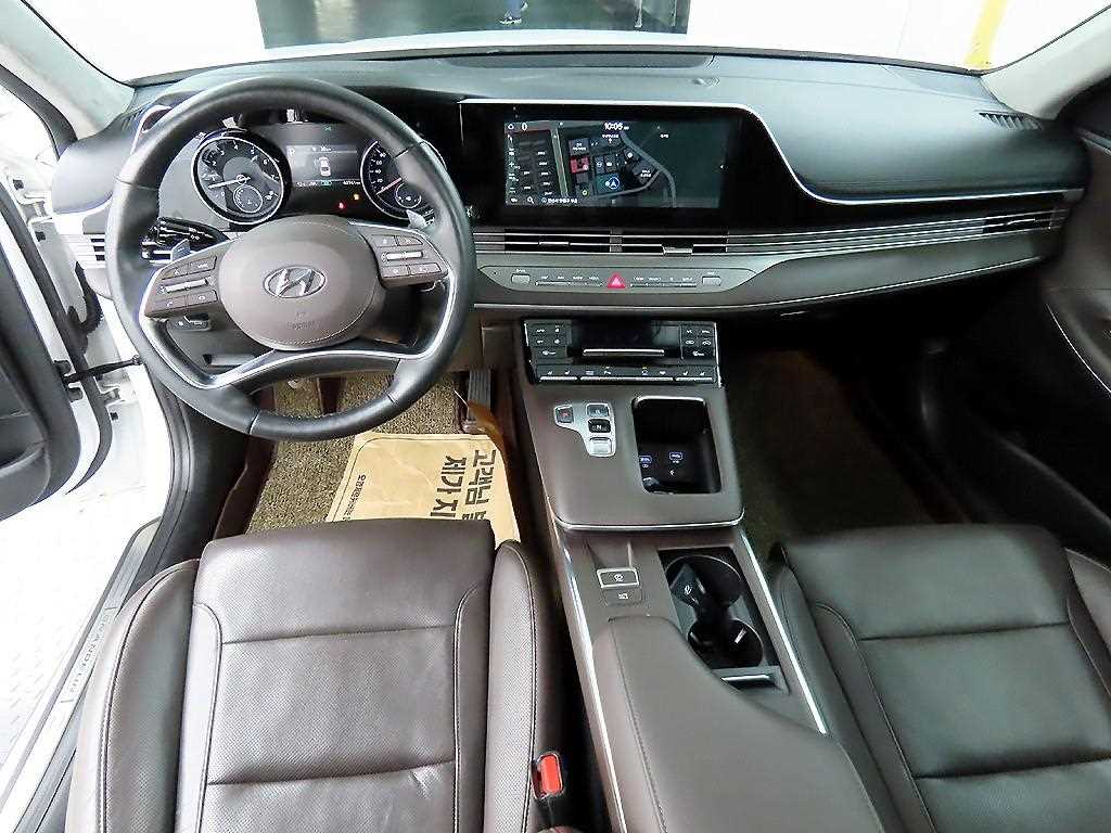 HYUNDAI Grandeur - Vista 7