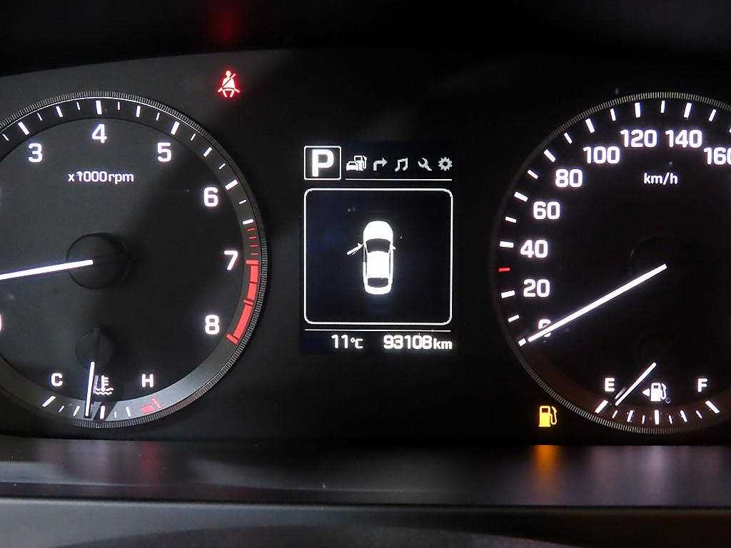 HYUNDAI Sonata - Vista 9