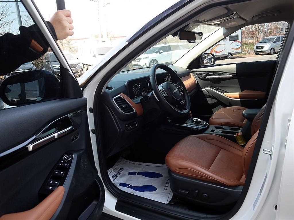 KIA Seltos - Vista 6