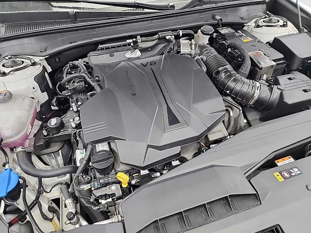 HYUNDAI Grandeur - Vista 5