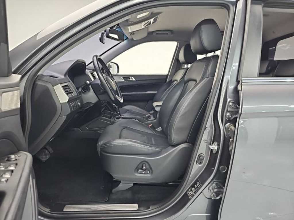 Ssangyong Rexton 2019 Gris - Importación desde Corea - HF Imports Iquique - Foto 15