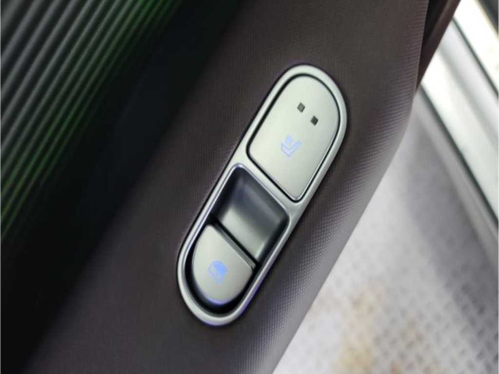 HYUNDAI Ioniq 6 - Vista 9