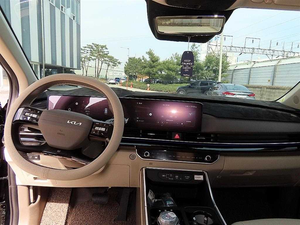 KIA Carnival - Vista 7