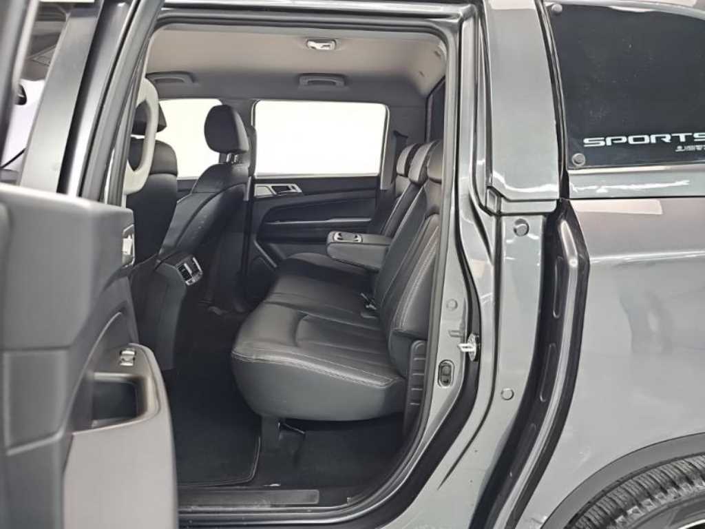 Ssangyong Rexton 2019 Gris - Importación desde Corea - HF Imports Iquique - Foto 16