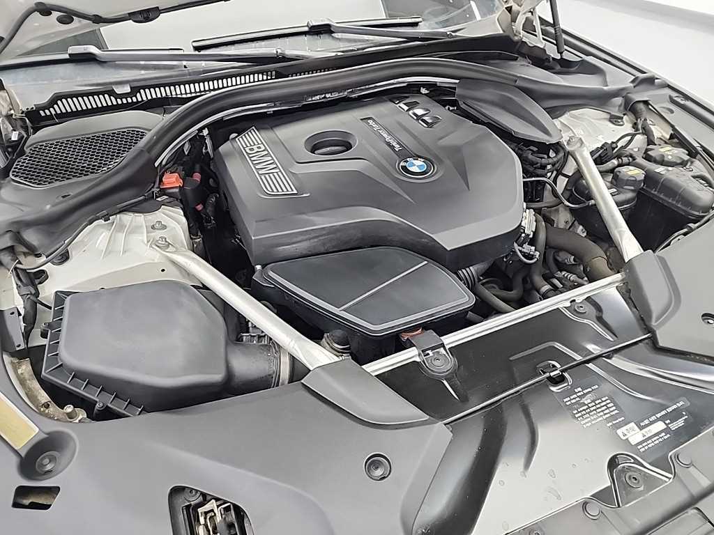 BMW 5 Series - Vista 5