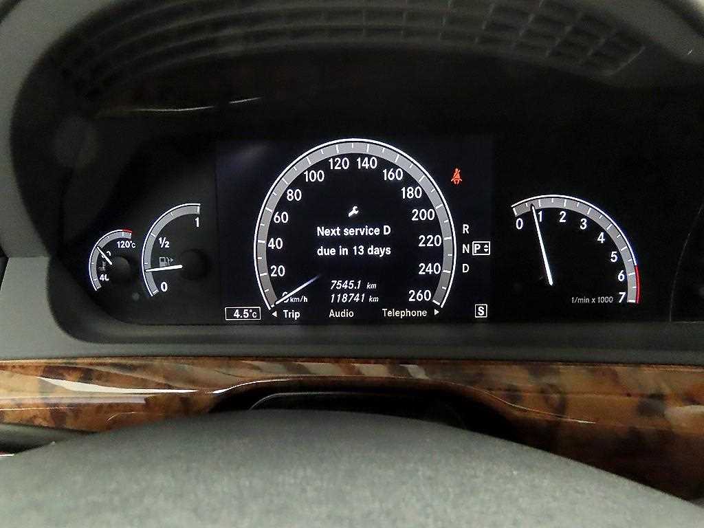 Mercedes Benz S Class - Vista 6