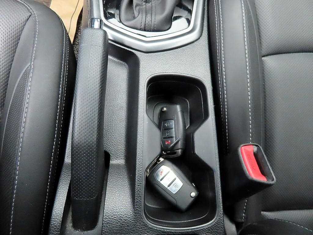 Ssangyong Tivoli - Vista 12