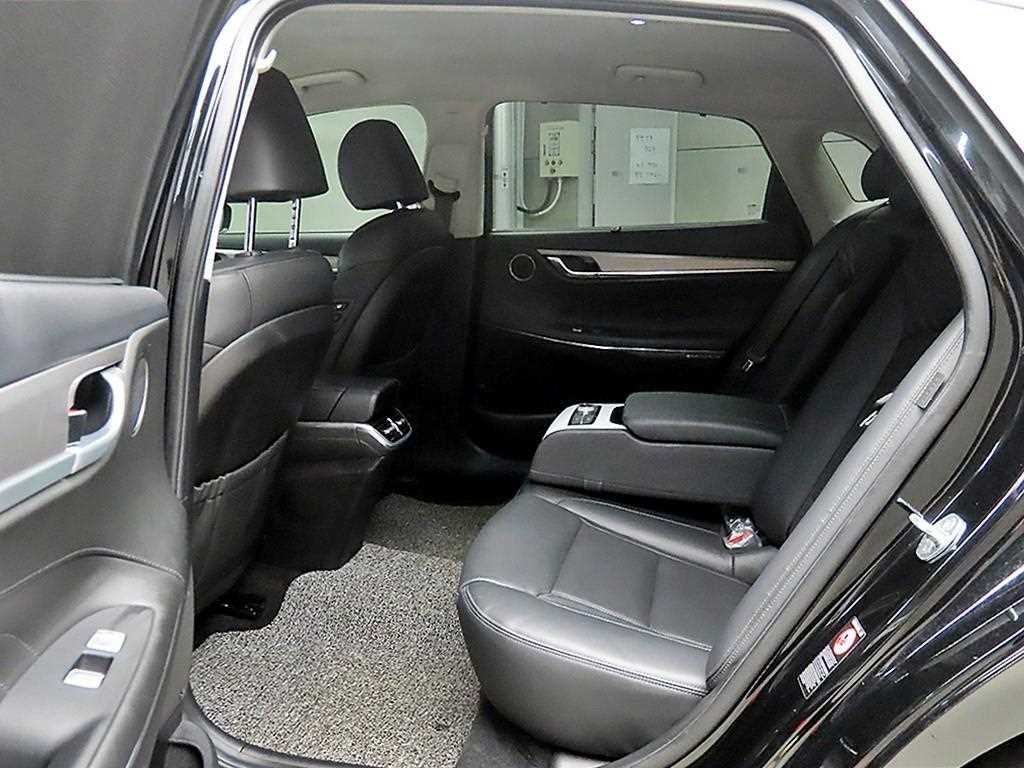 HYUNDAI Grandeur - Vista 6