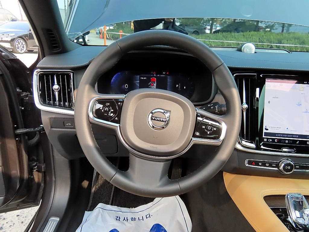 Volvo S90 - Vista 8