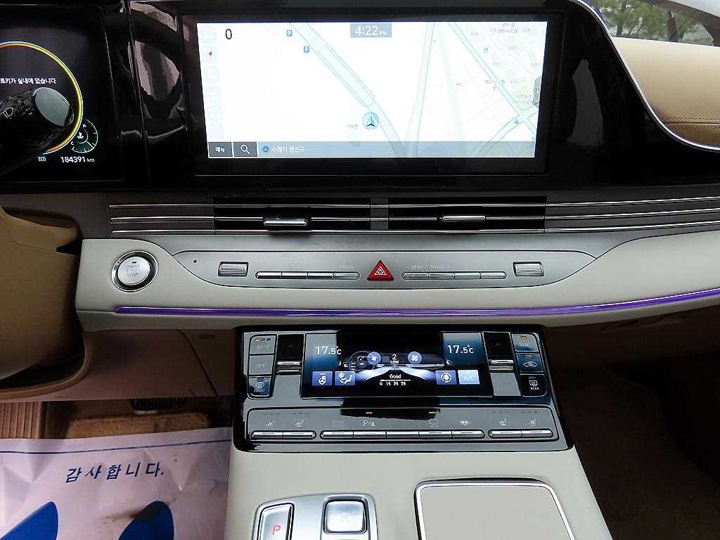 HYUNDAI Grandeur - Vista 12