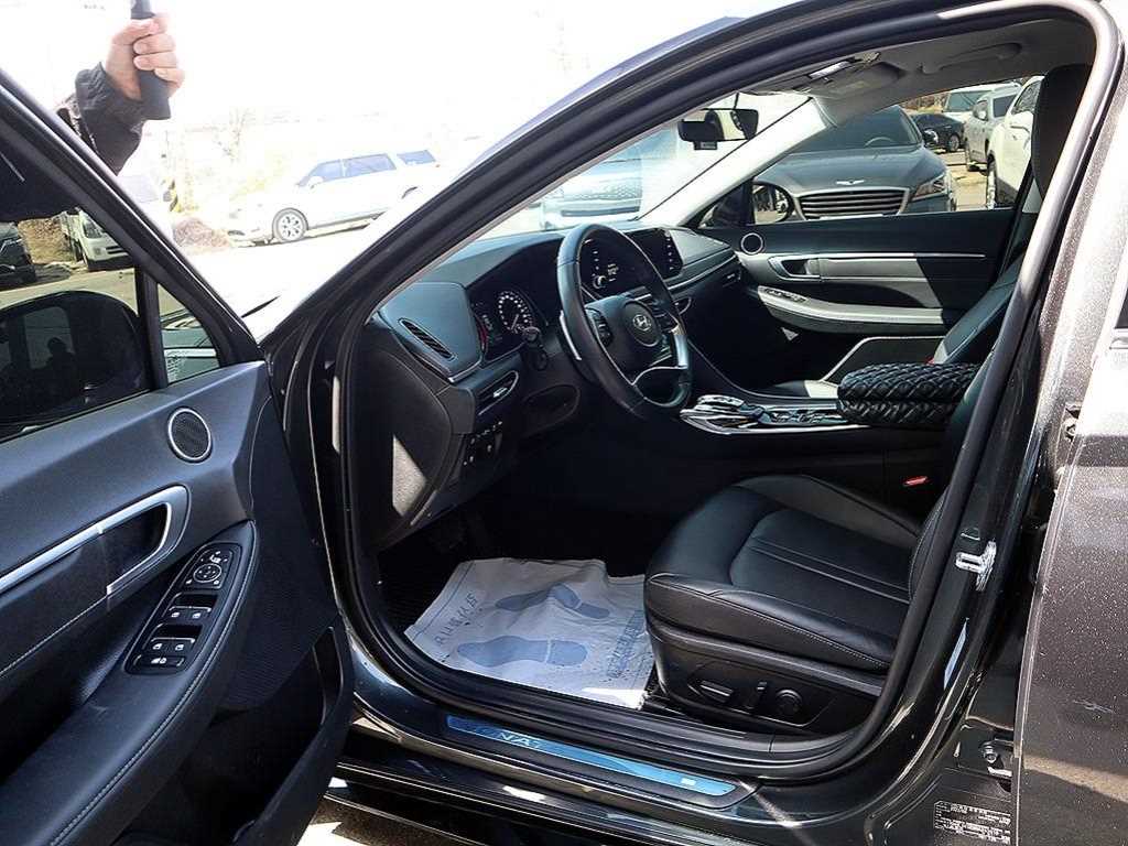 HYUNDAI Sonata - Vista 6