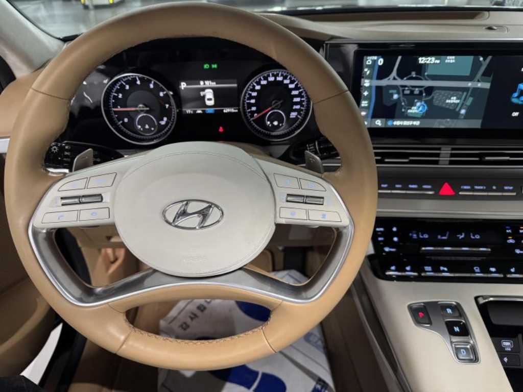 HYUNDAI Grandeur - Vista 9