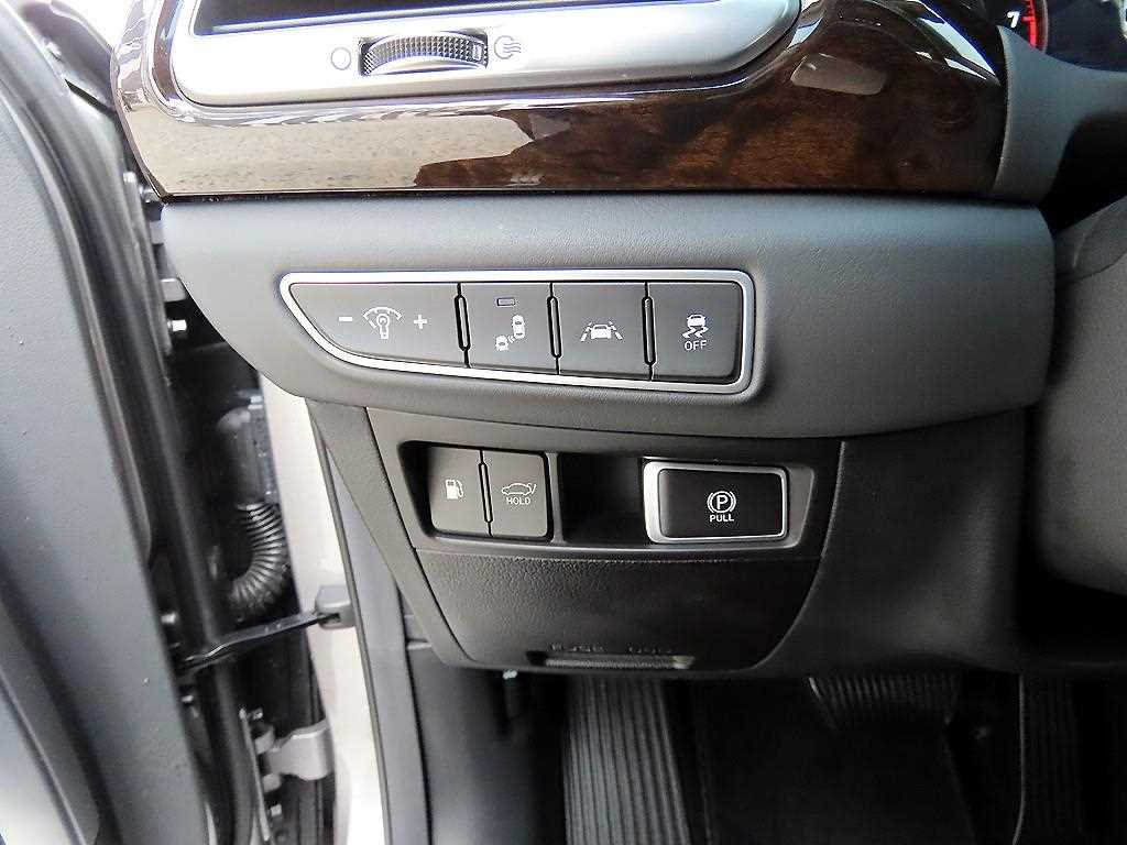 Genesis G90 - Vista 12