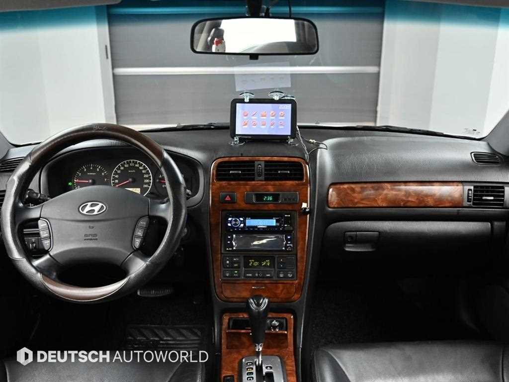 HYUNDAI Grandeur - Vista 7