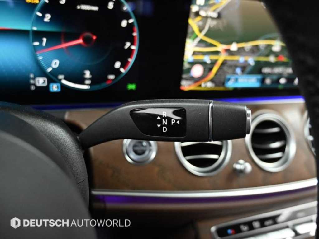 Mercedes Benz E class - Vista 9