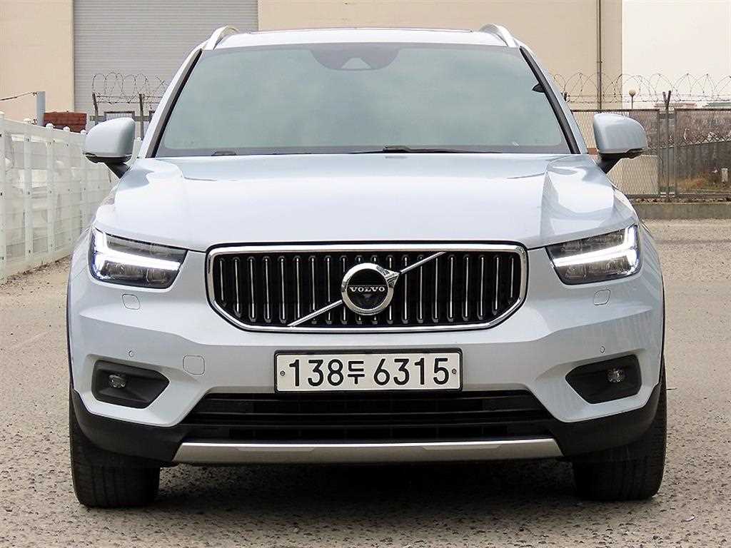 Volvo XC40 2021 Blanco - Importación desde Corea - HF Imports Iquique - Foto 1