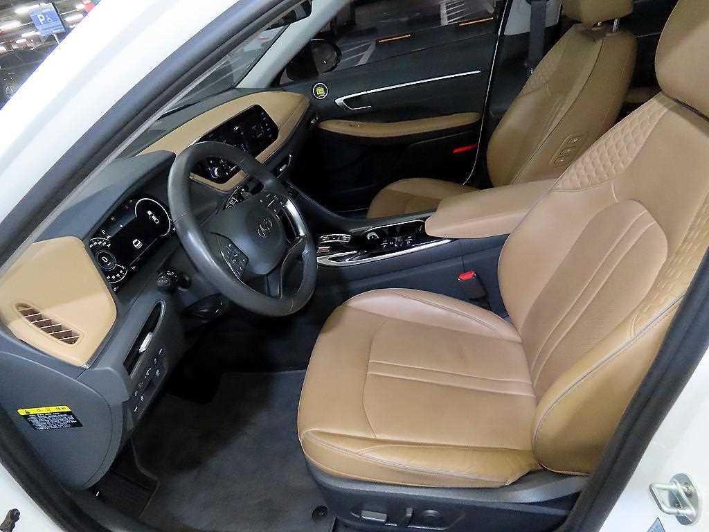 HYUNDAI Sonata - Vista 6