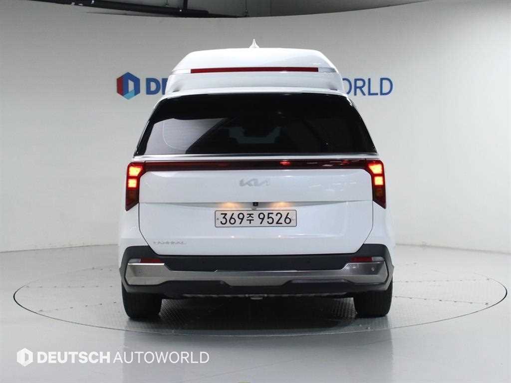 KIA Carnival - Vista 4