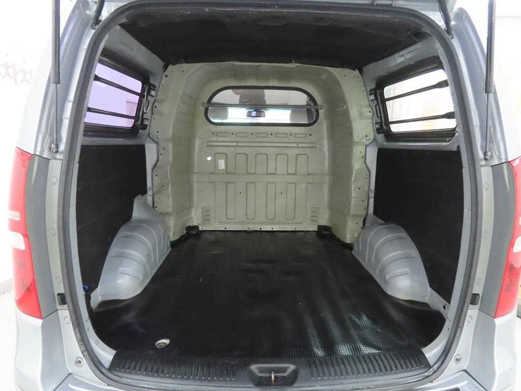 HYUNDAI Starex 2014 - Importación desde Corea - HF Imports Iquique - Foto 18