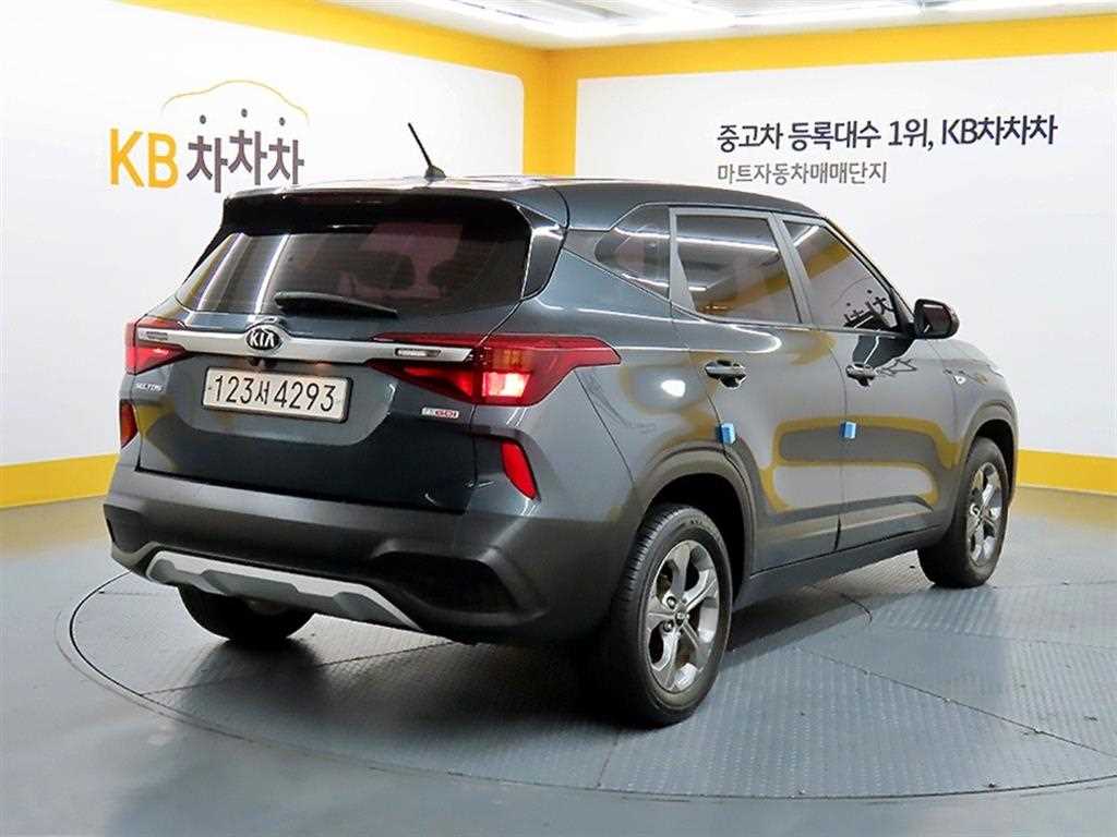 KIA Seltos - Vista 4