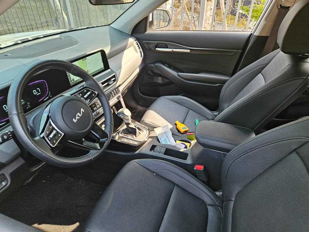 KIA Seltos - Vista 8