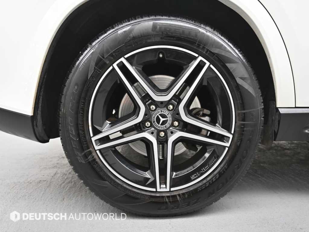 Mercedes Benz GLE Class - Vista 5