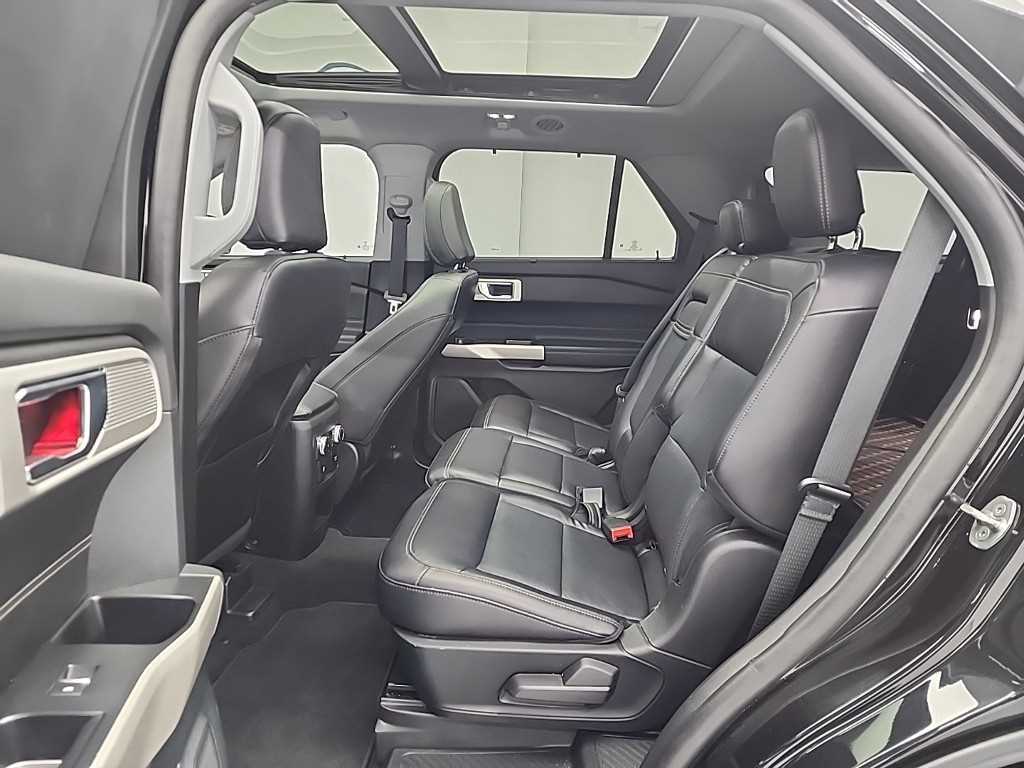 Ford Explorer - Vista 12