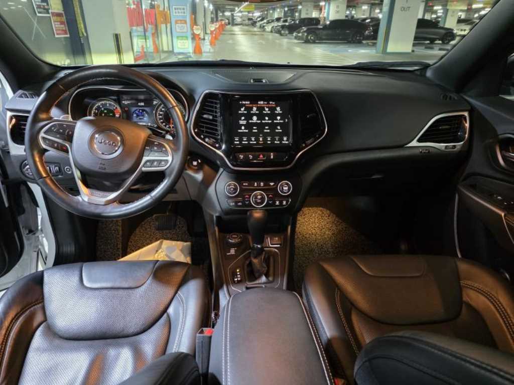 Jeep Cherokee - Vista 7