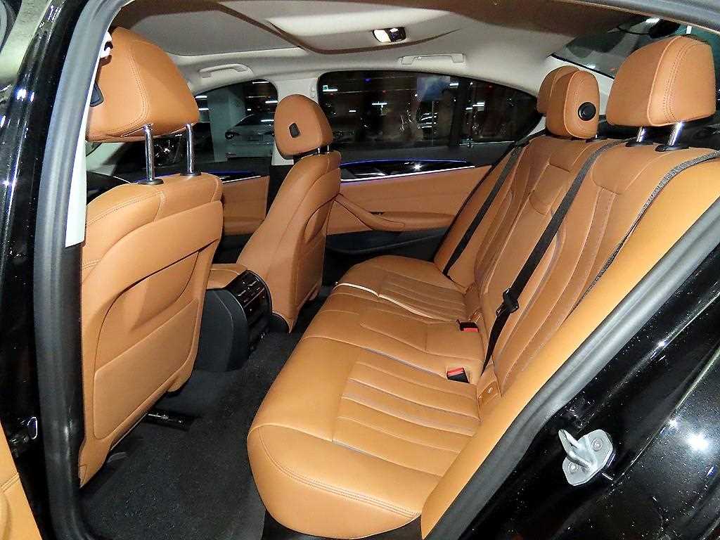 BMW 5 Series - Vista 7