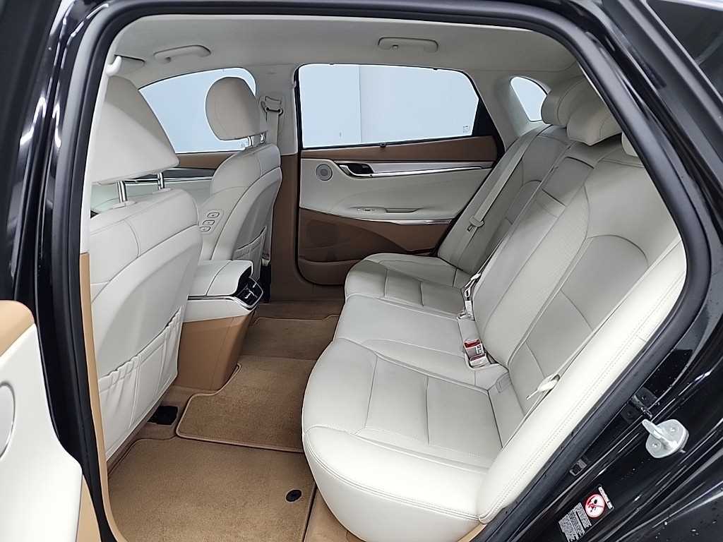 HYUNDAI Grandeur - Vista 12