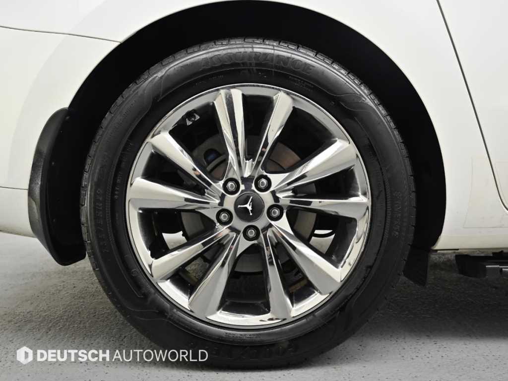 KIA Carnival - Vista 6