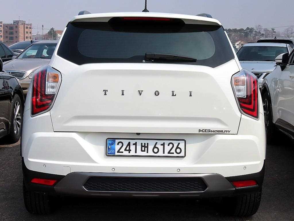 Ssangyong Tivoli - Vista 4