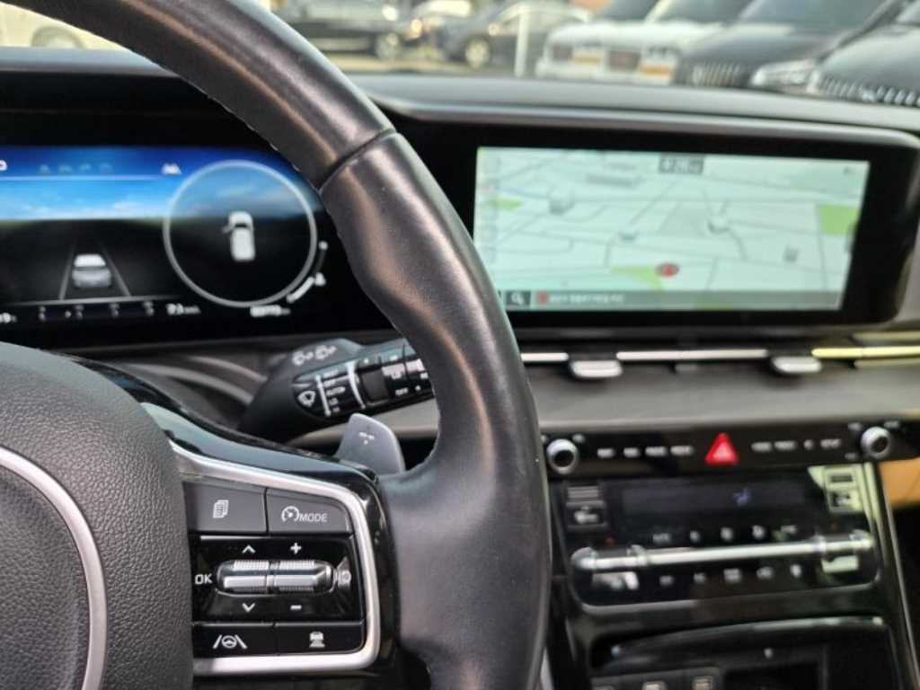 KIA Carnival - Vista 10