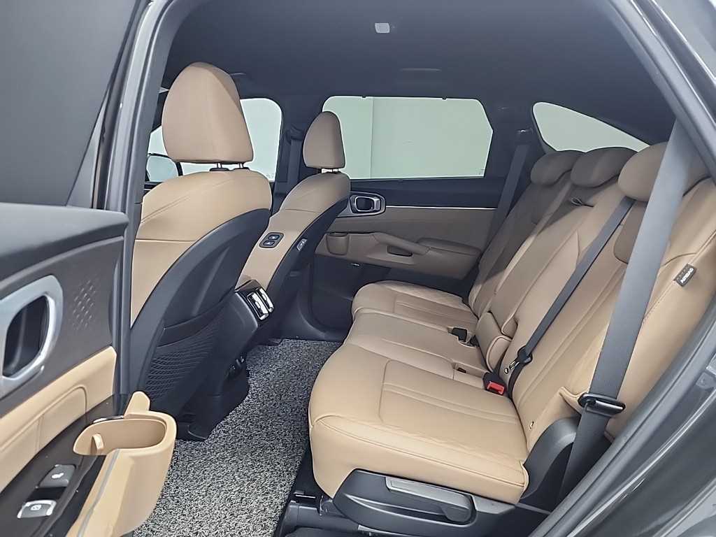 KIA Sorento - Vista 12