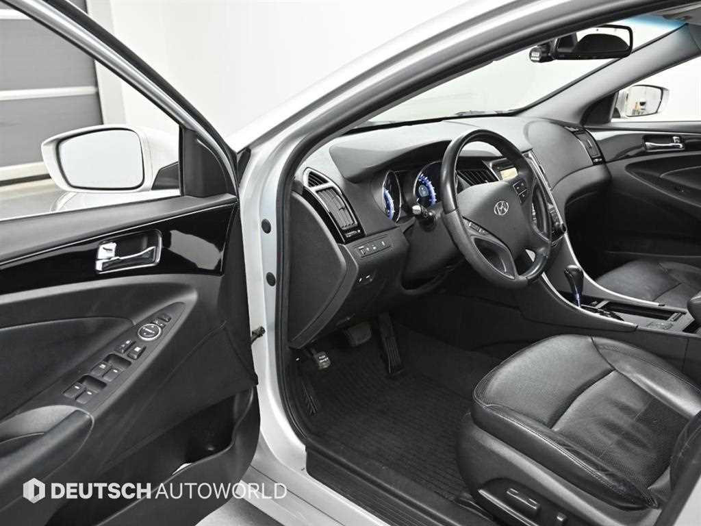 HYUNDAI Sonata - Vista 11