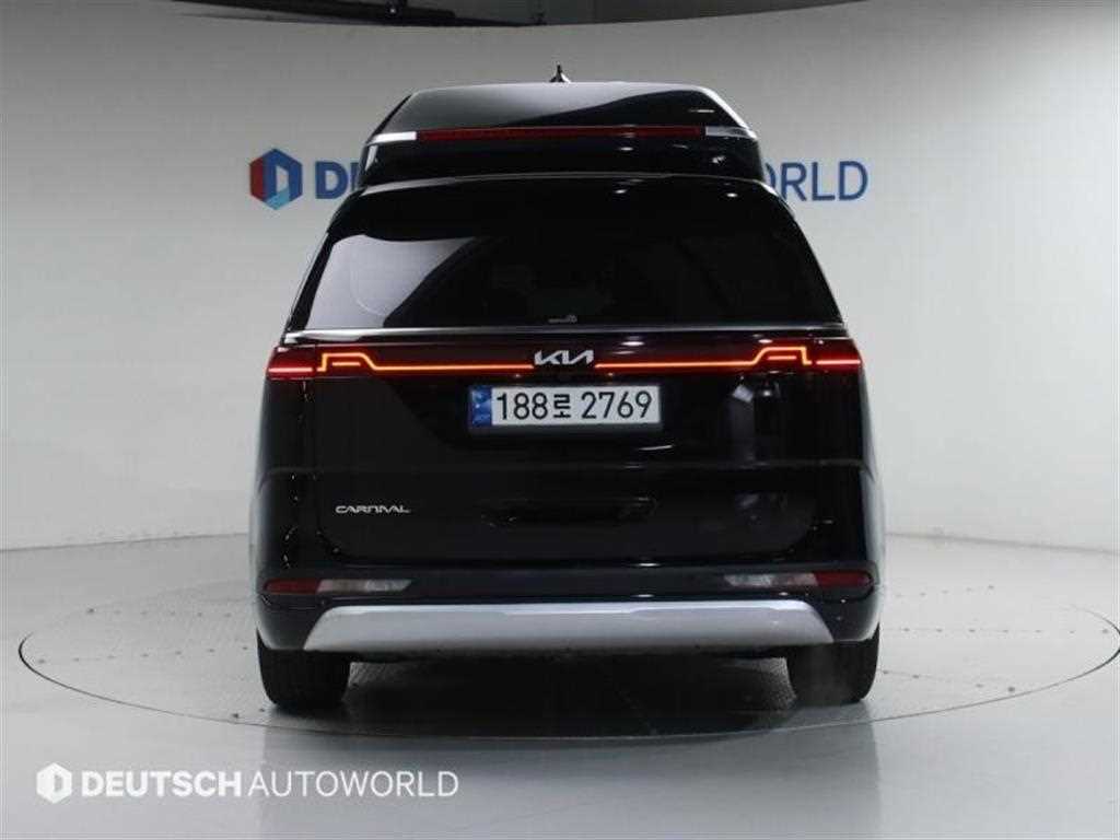 KIA Carnival - Vista 4