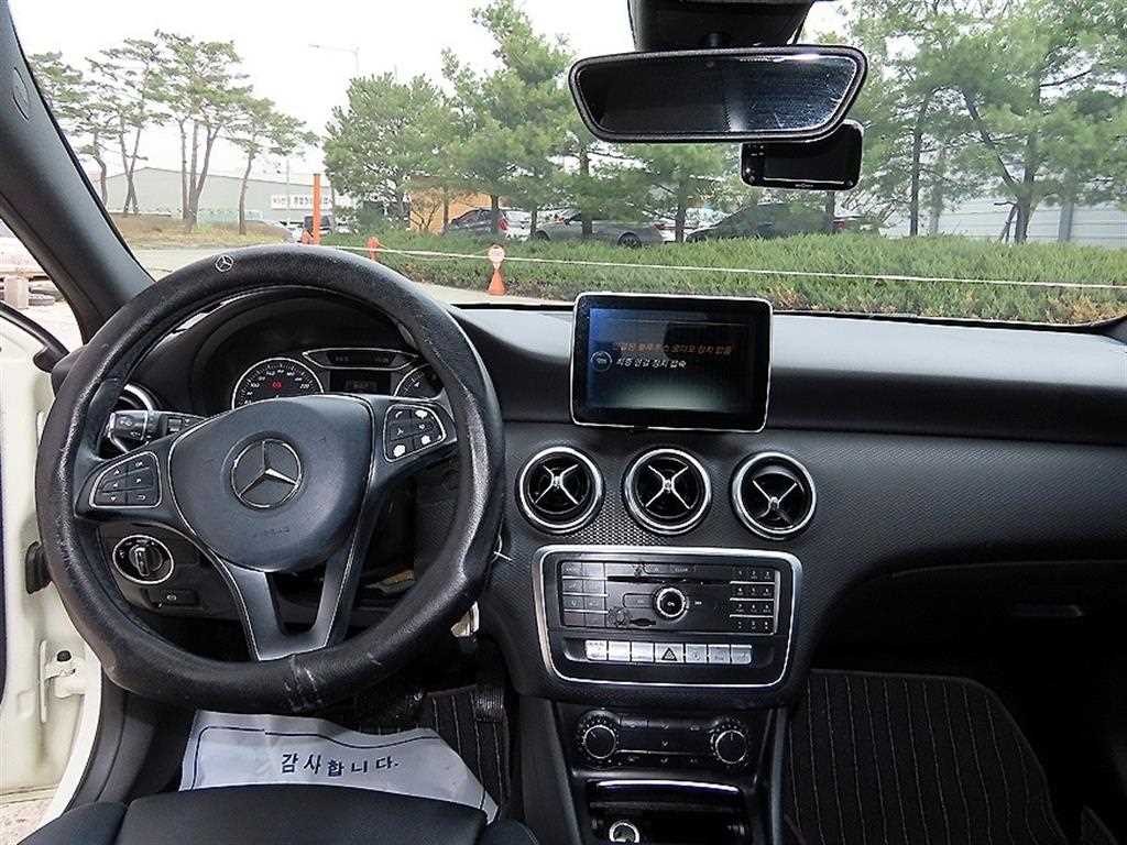 Mercedes Benz A Class - Vista 7