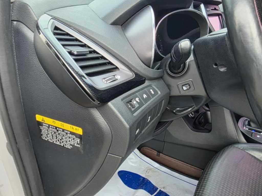 HYUNDAI Santa Fe - Vista 12