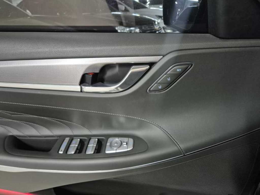 HYUNDAI Grandeur - Vista 11