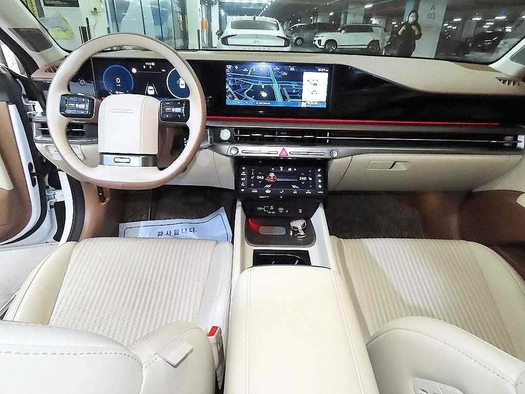 HYUNDAI Grandeur - Vista 10
