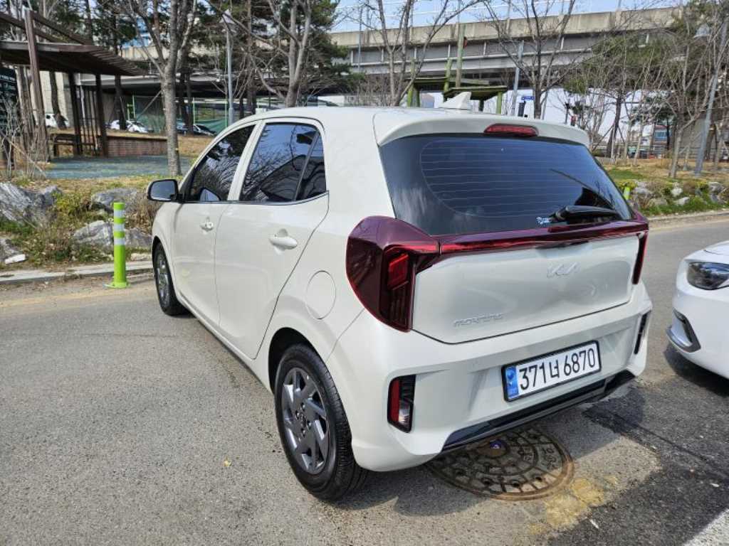 KIA Morning - Vista 4
