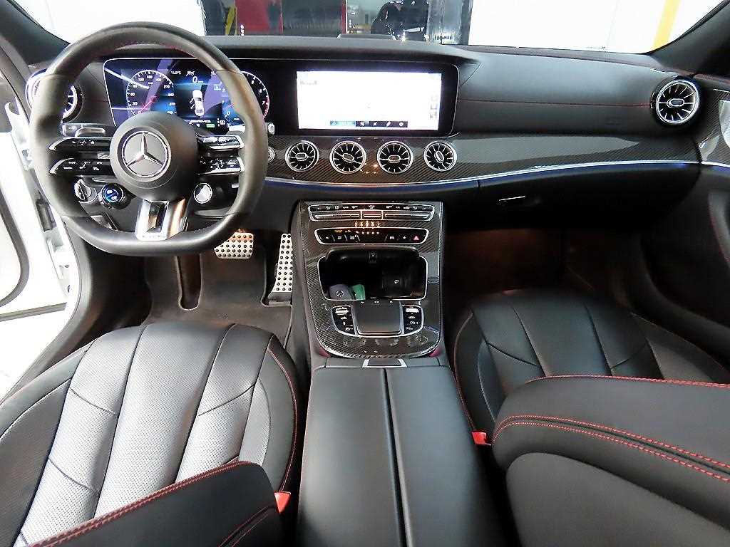 Mercedes Benz CLS Class - Vista 7