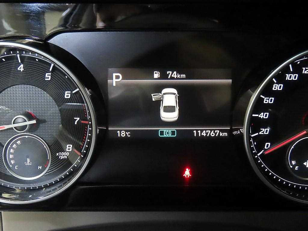 HYUNDAI Grandeur - Vista 9