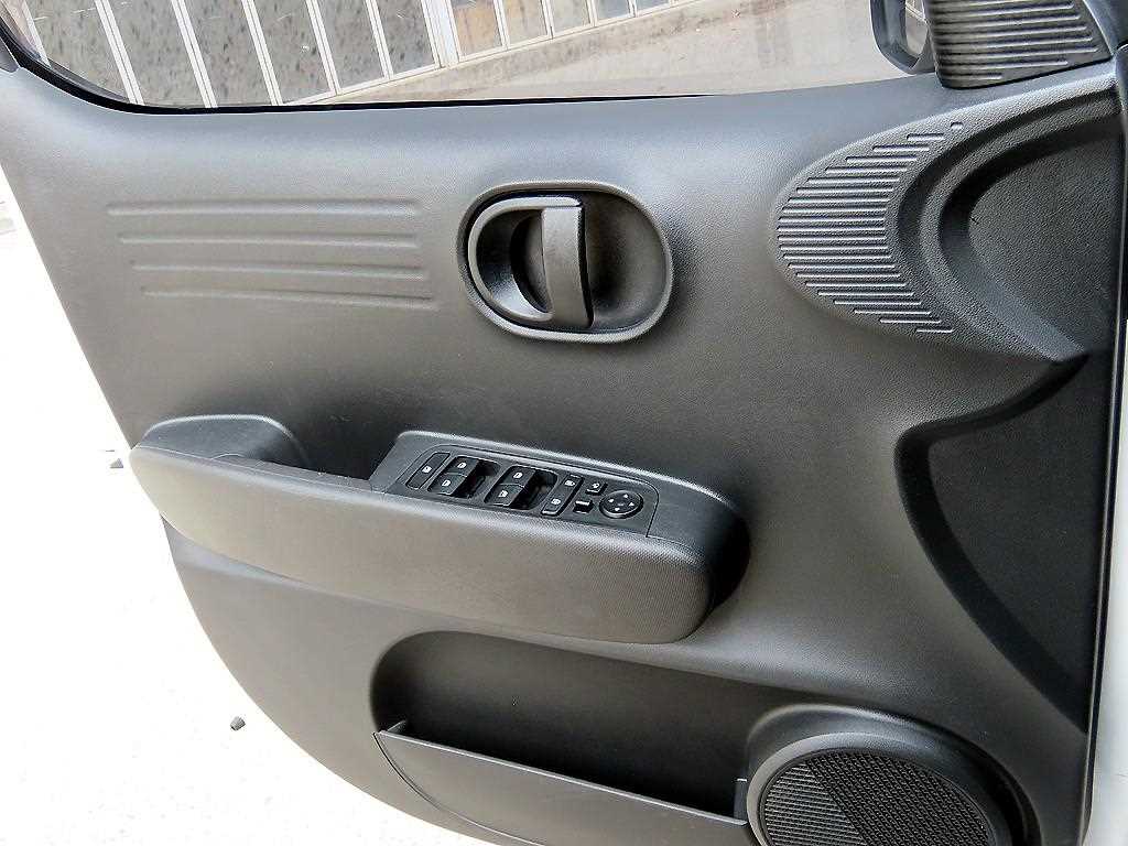 HYUNDAI Casper - Vista 11