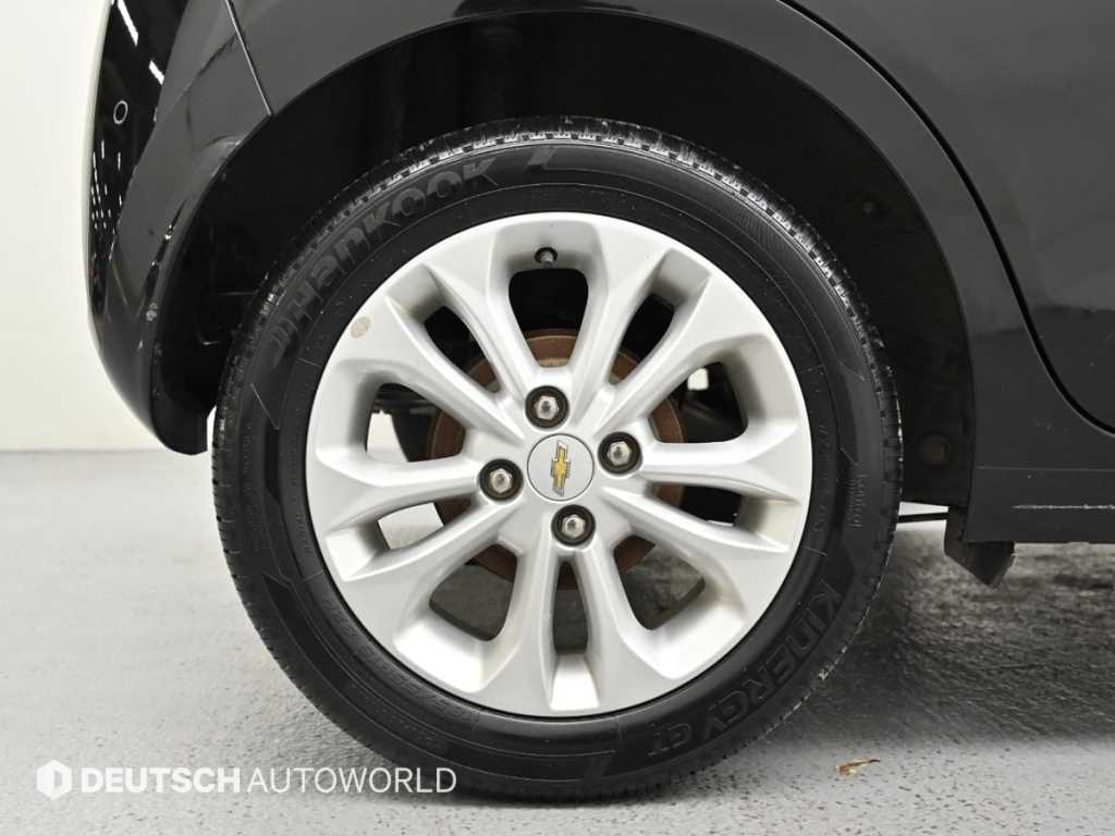 Chevrolet Spark - Vista 5