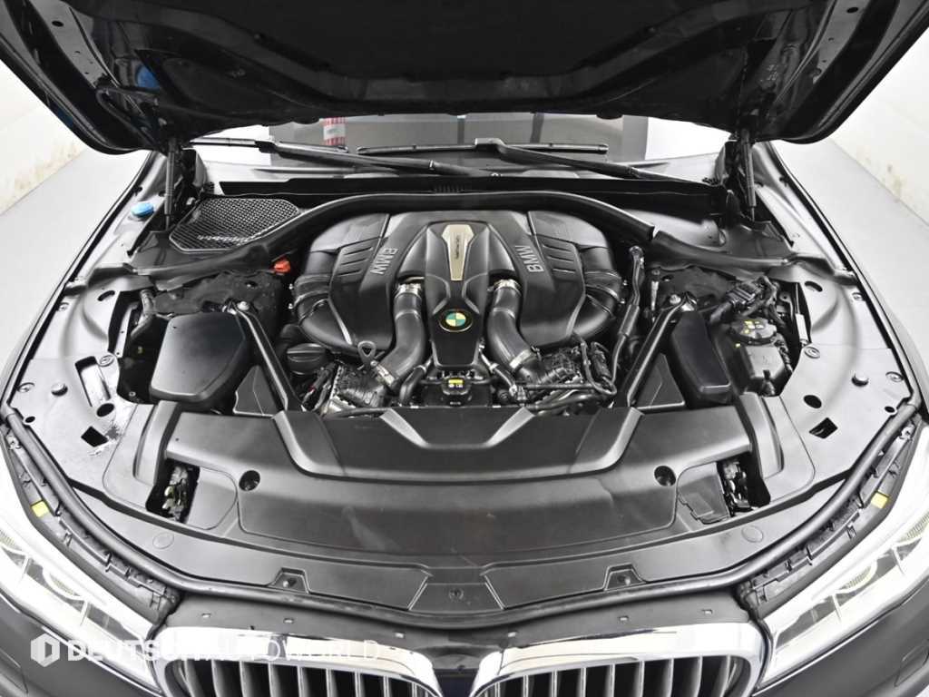 BMW 7 Series - Vista 6